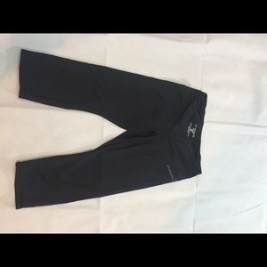 Brooks running crops, Black